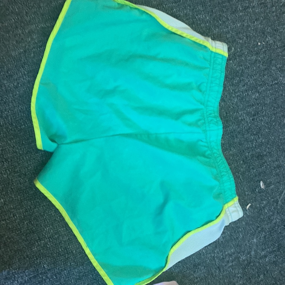 shorts - Picture 2 of 3